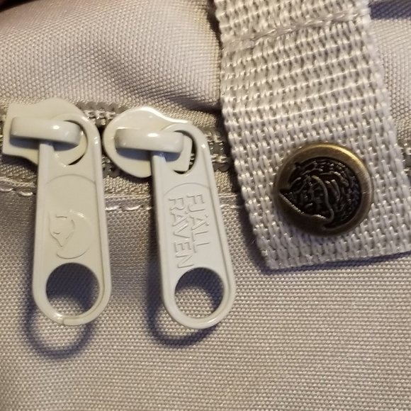 NEW FJALLRAVEN KANKEN BACKPACK FOG 16L CLASSIC - Picture 5 of 5